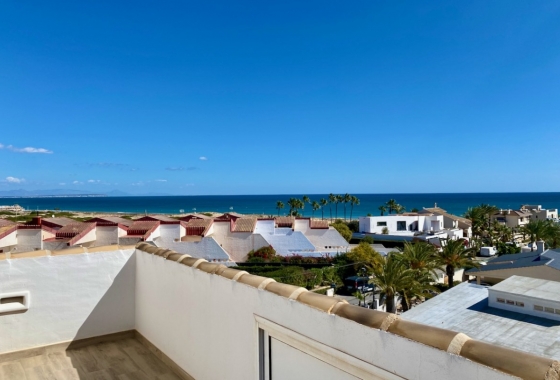 Resale - Apartment / flat - La Mata