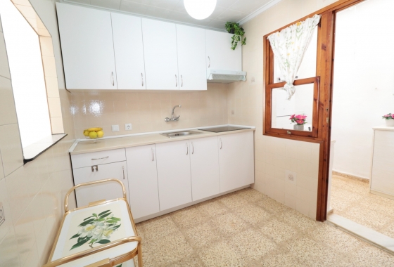 Resale - Bungalow - Torrevieja - La Siesta - El Salado -  Torreta