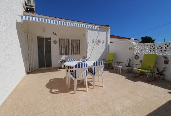 Resale - Bungalow - Torrevieja - La Siesta - El Salado -  Torreta