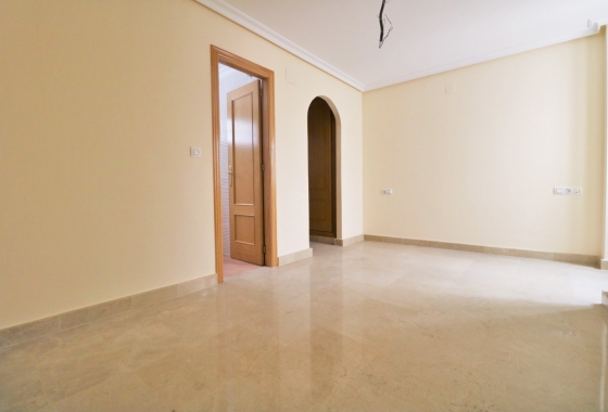 Resale - Apartment / flat - Torrevieja - Centro