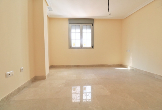 Resale - Apartment / flat - Torrevieja - Centro