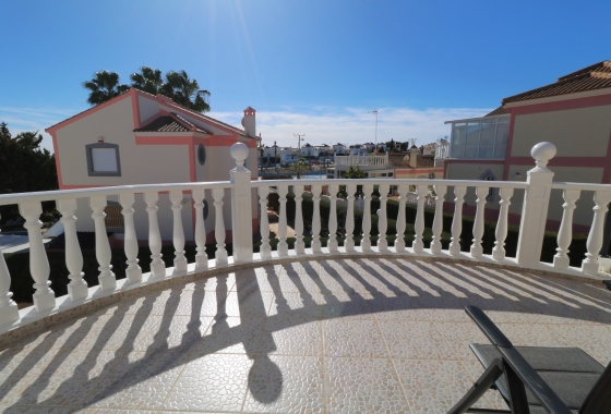 Resale - Villa - Orihuela Costa - Los Altos