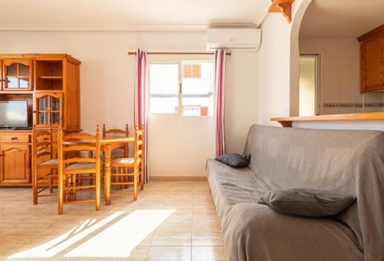 Resale - Apartment / flat - Pilar de la Horadada