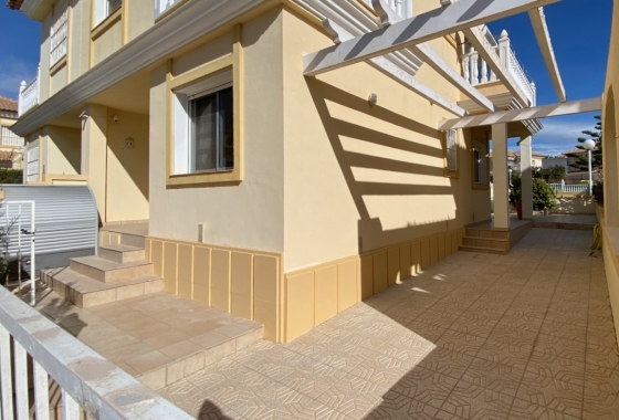 Resale - Townhouse - Torrevieja - Torre la mata