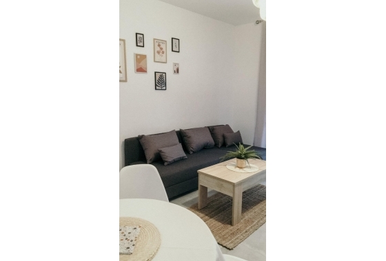 Resale - Apartment / flat - Torrevieja - PLAYA LOS LOCOS