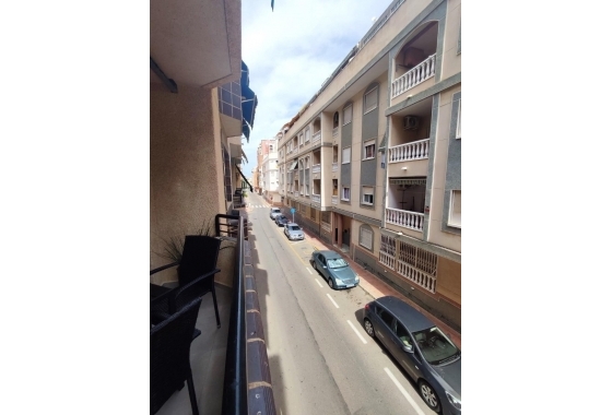 Resale - Apartment / flat - Torrevieja - PLAYA LOS LOCOS