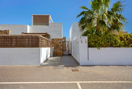 Obra nueva - Villa - Orihuela Costa - La Zenia