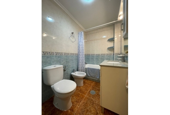 Resale - Apartment / flat - Torrevieja - LA MATA