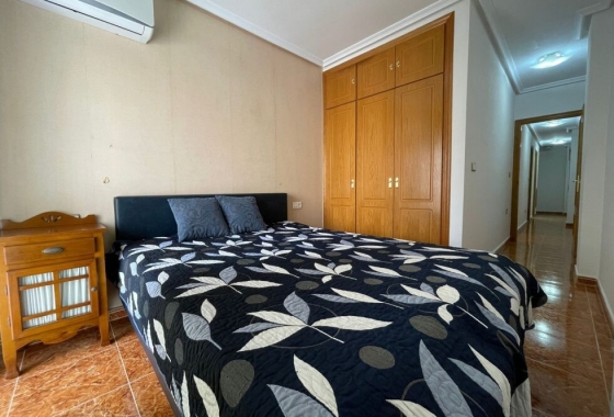 Resale - Apartment / flat - Torrevieja - LA MATA