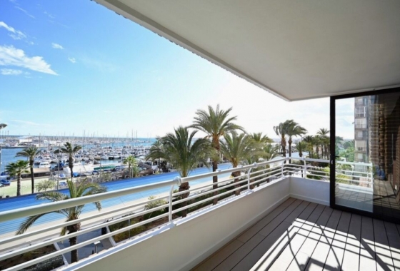 Resale - Apartment / flat - Torrevieja - Centro