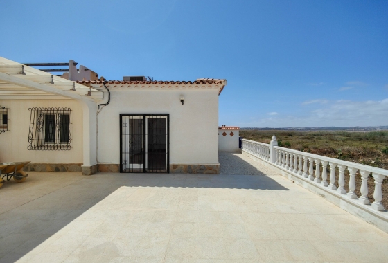 Resale - Villa - Orihuela Costa - La Florida