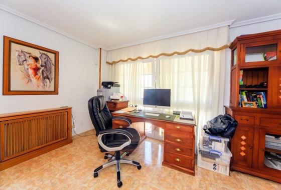 Resale - Villa - Torrevieja - Los Balcones