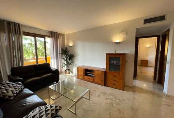 Resale - Apartment / flat - Torrevieja - Punta prima