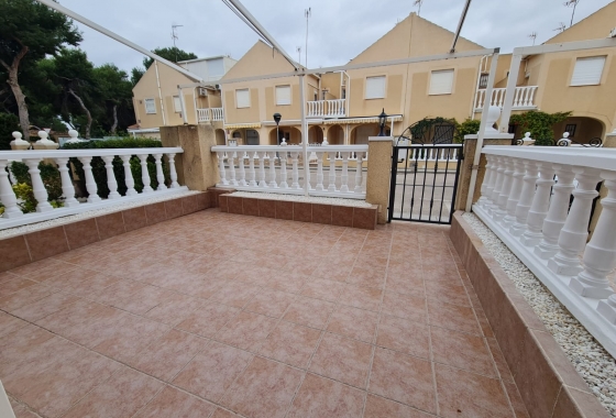 Resale - Bungalow - Orihuela Costa - Punta Prima