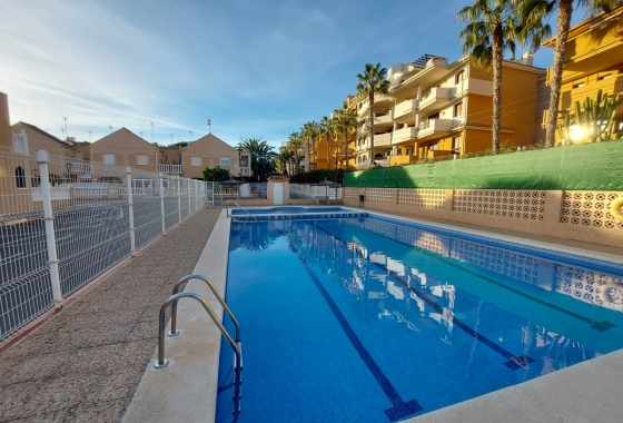 Rynek Wtórny - Bungalow - Orihuela Costa - Punta Prima