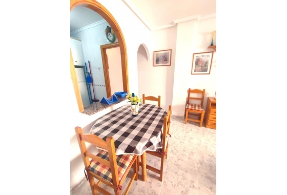 Resale - Apartment / flat - La Mata