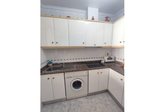 Resale - Apartment / flat - La Mata