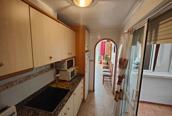 Resale - Apartment / flat - Torrevieja - Playa del Acequión