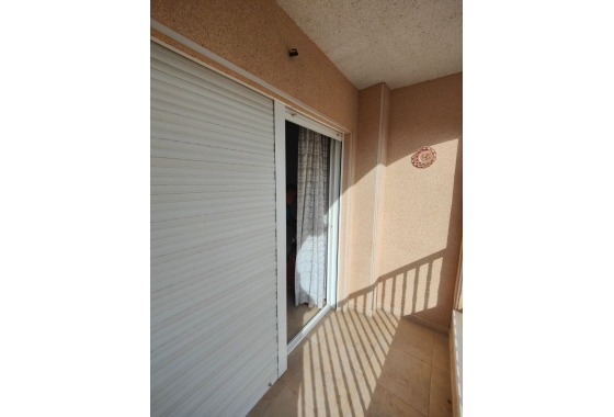 Resale - Apartment / flat - Torrevieja - Playa del Acequión