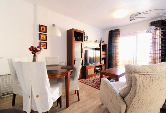 Resale - Apartment / flat - Torrevieja - Playa Acequion