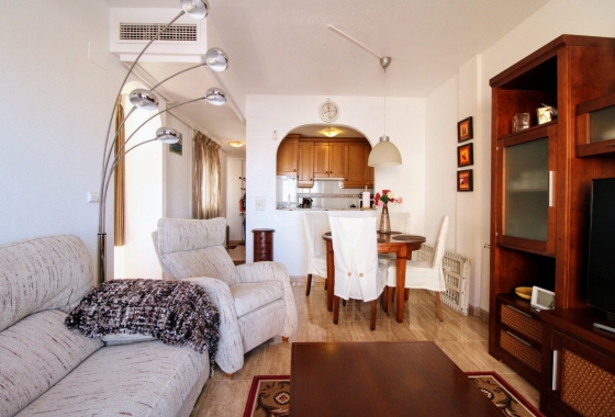 Resale - Apartment / flat - Torrevieja - Playa Acequion