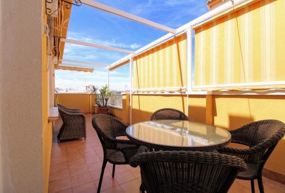 Resale - Apartment / flat - Torrevieja - Playa Acequion