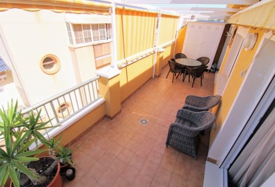 Resale - Apartment / flat - Torrevieja - Playa Acequion