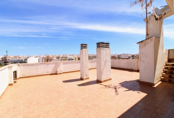 Resale - Apartment / flat - Torrevieja - Playa Acequion