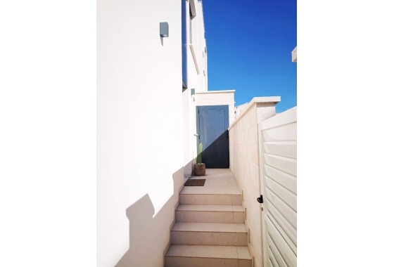 Resale - Villa - Orihuela Costa - Punta Prima