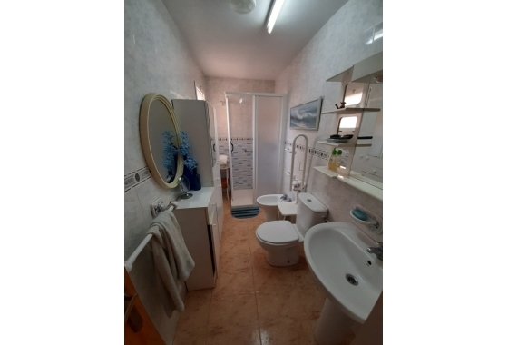 Resale - Apartment / flat - Torrevieja - Playa del Cura