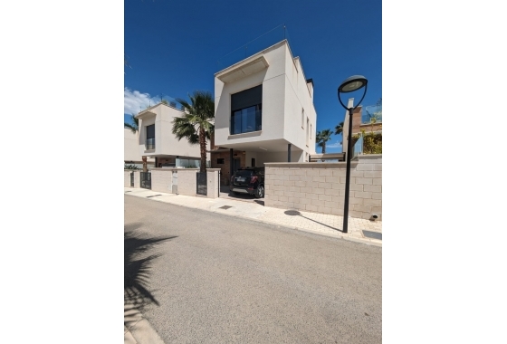 Resale - Villa - Orihuela Costa - Cabo Roig