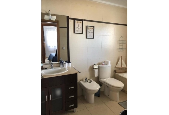 Resale - Apartment / flat - Alicante - Centro