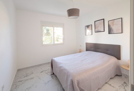 Resale - Apartment / flat - Torrevieja - Centro Salud La Loma