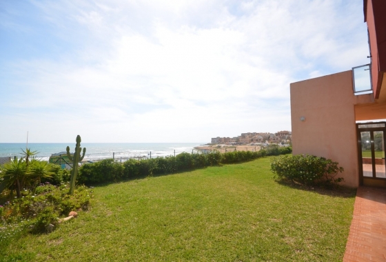 Resale - Villa - Torrevieja - Torrelamata - La Mata