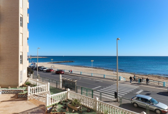 Resale - Apartment / flat - Torrevieja - Playa de los Locos