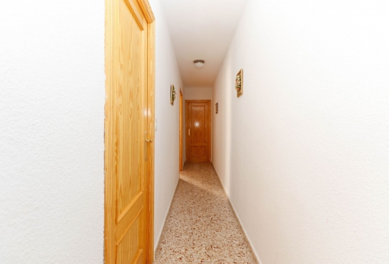 Resale - Apartment / flat - Torrevieja - Playa de los Locos