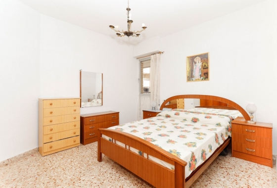 Resale - Apartment / flat - Torrevieja - Playa de los Locos