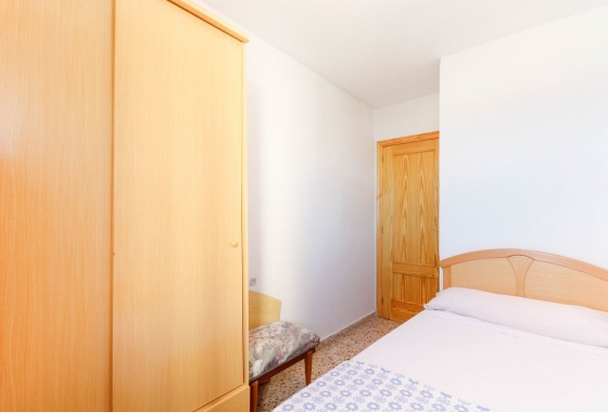 Resale - Apartment / flat - Torrevieja - Playa de los Locos