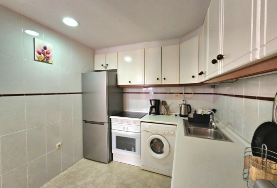 Resale - Apartment / flat - La Mata