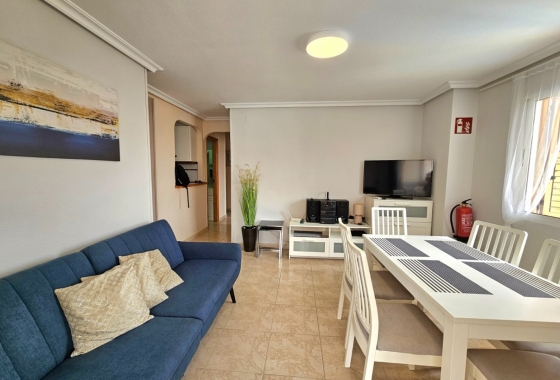 Resale - Apartment / flat - La Mata