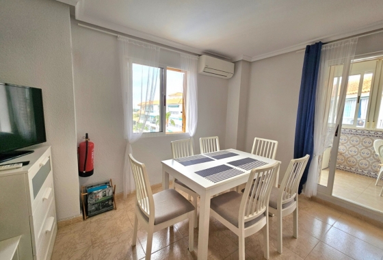 Resale - Apartment / flat - La Mata