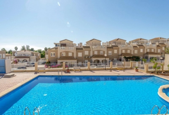 Resale - Townhouse - Torrevieja - Nueva Torrevieja - Aguas Nuevas