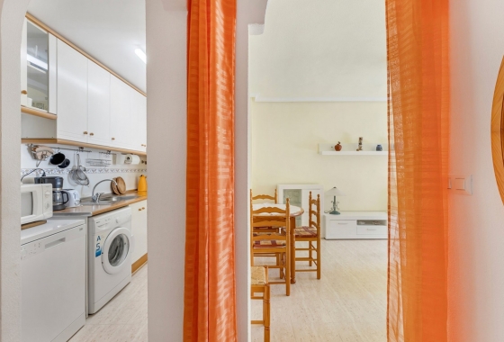 Resale - Apartment / flat - La Mata