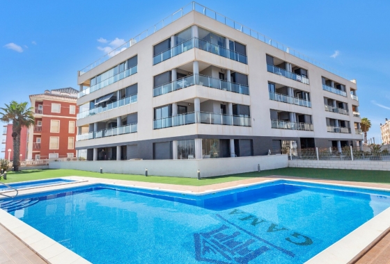 Resale - Apartment / flat - La Mata