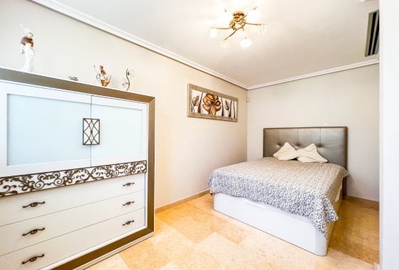 Resale - Villa - La Mata