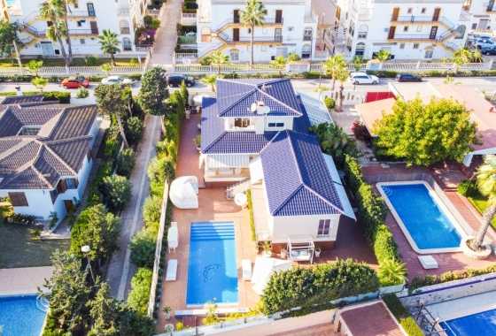 Resale - Villa - La Mata