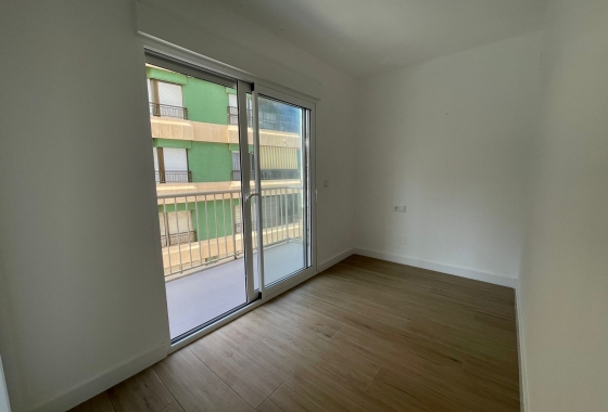 Resale - Apartment / flat - Torrevieja - Centro