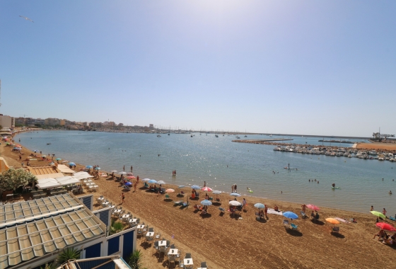 Resale - Apartment / flat - Torrevieja - Playa del Acequión