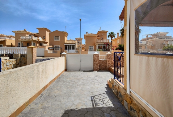 Resale - Townhouse - Orihuela Costa - Punta Prima