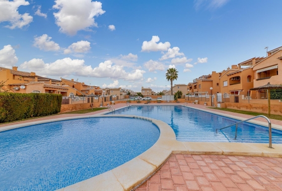 Rynek Wtórny - Bungalow - Torrevieja - Nueva Torrevieja - Aguas Nuevas